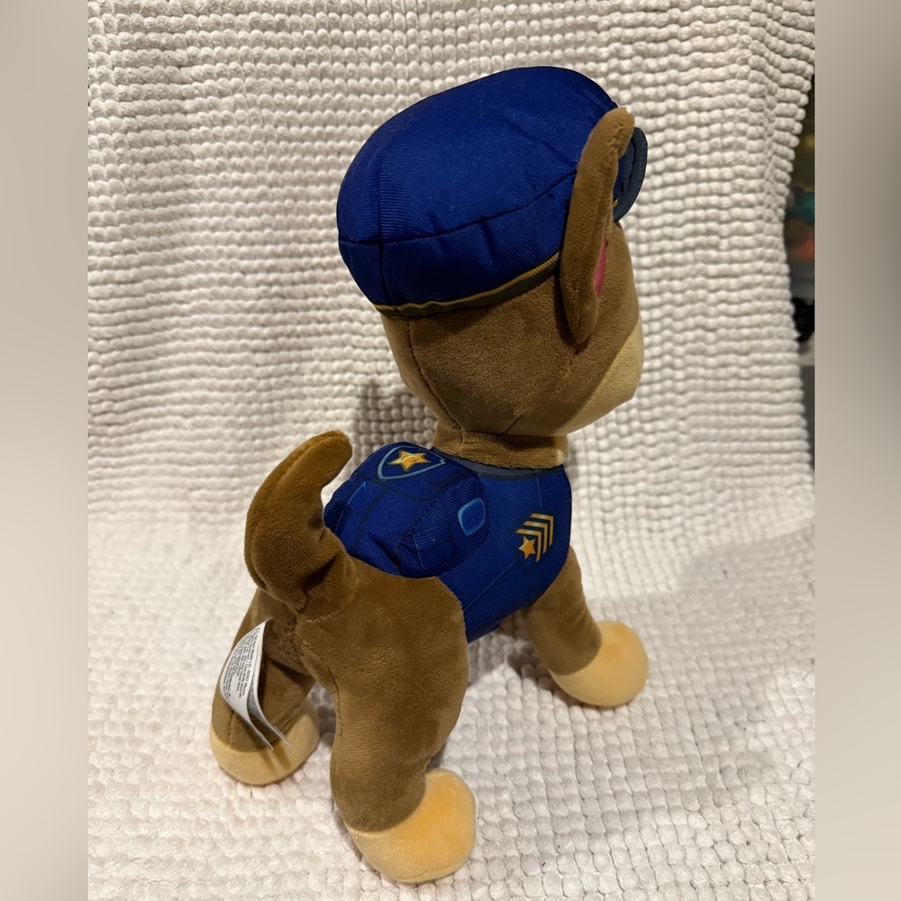 Paw Patrol - Chase Toy in Brown and Blue - Kids' Patrol Pup - stuffed animal - Picture 4 of 5